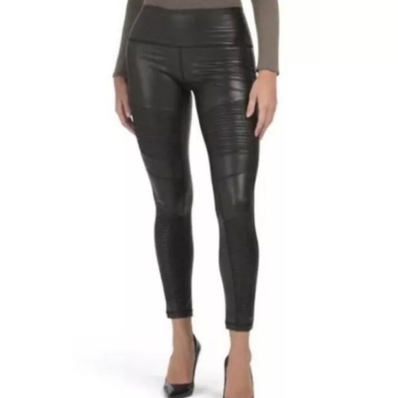 7 for all mankind faux black leather sz small pants EUC - Picture 1 of 14